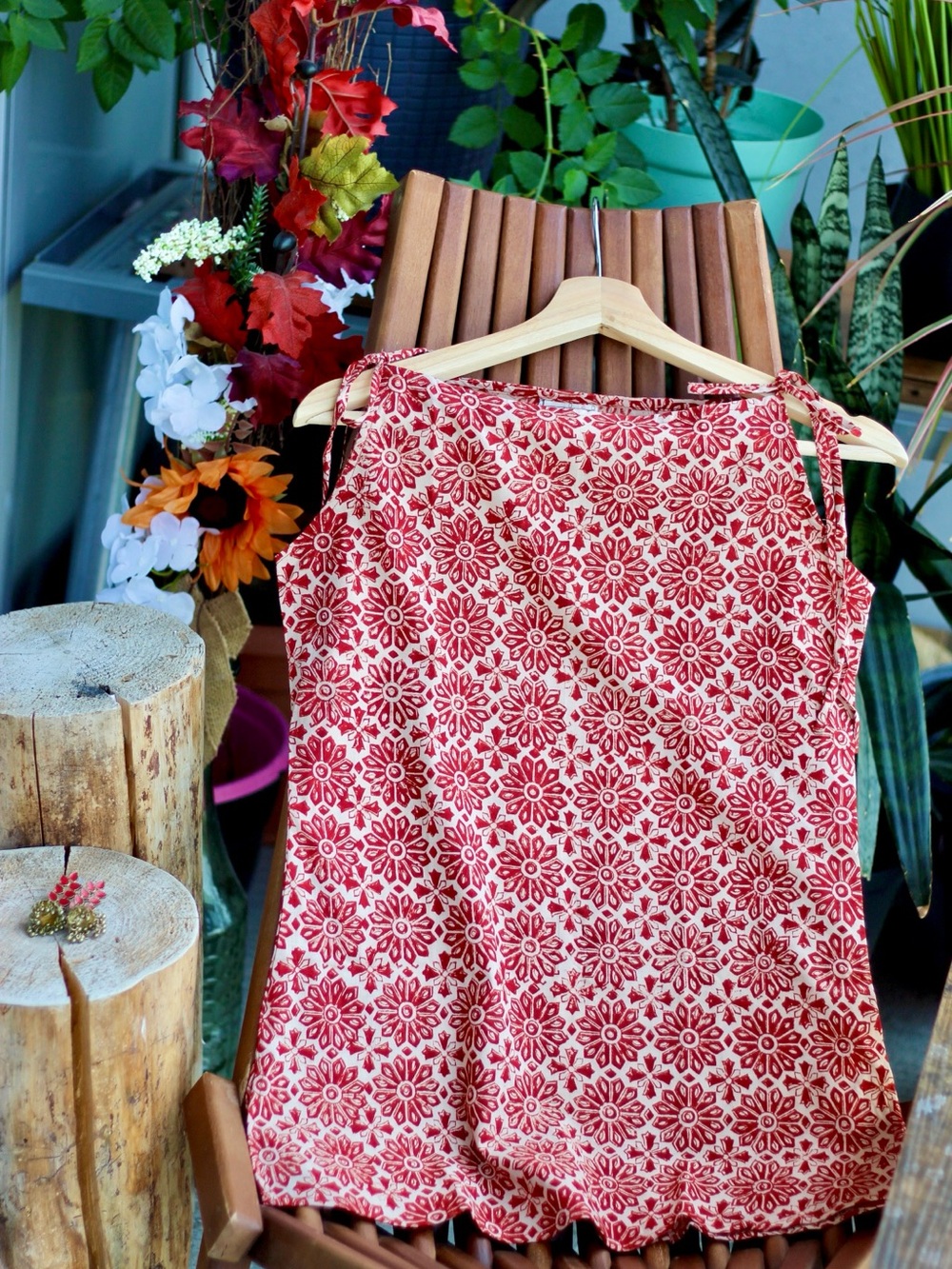 Red Floral Print Sleeveless Dress